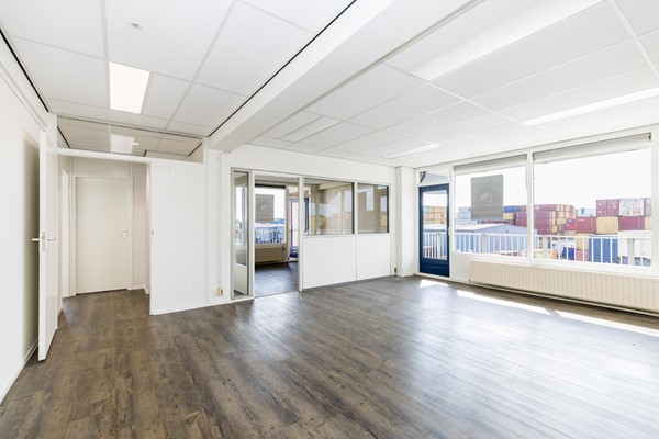 Medium property photo - Smirnoffweg 34, 3088 HE Rotterdam